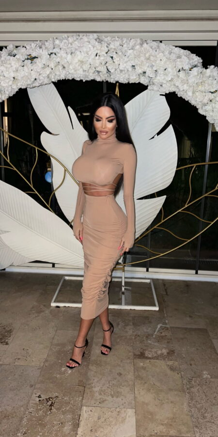 Alternative view of Kisse$ beige set