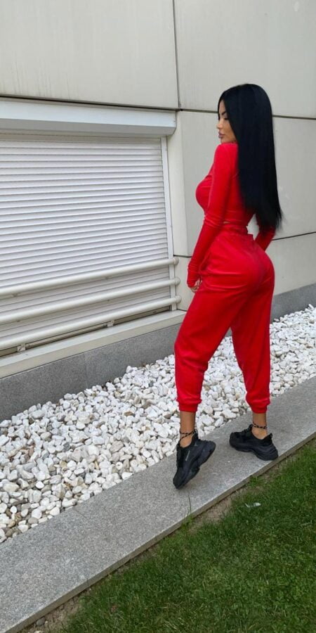 Alternative view of Look Set (Red)