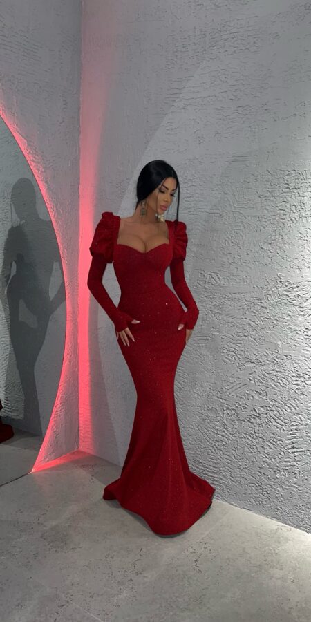 Alternative view of Rochie Miabell rosie