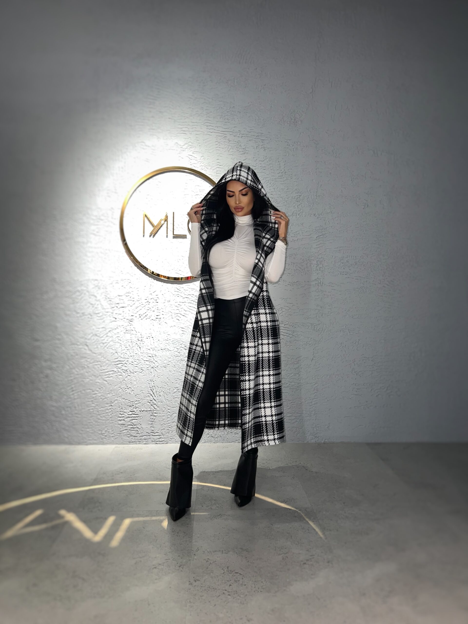 Vesta Monochrome millionette 5 Vesta Monochrome millionette - imagine 5