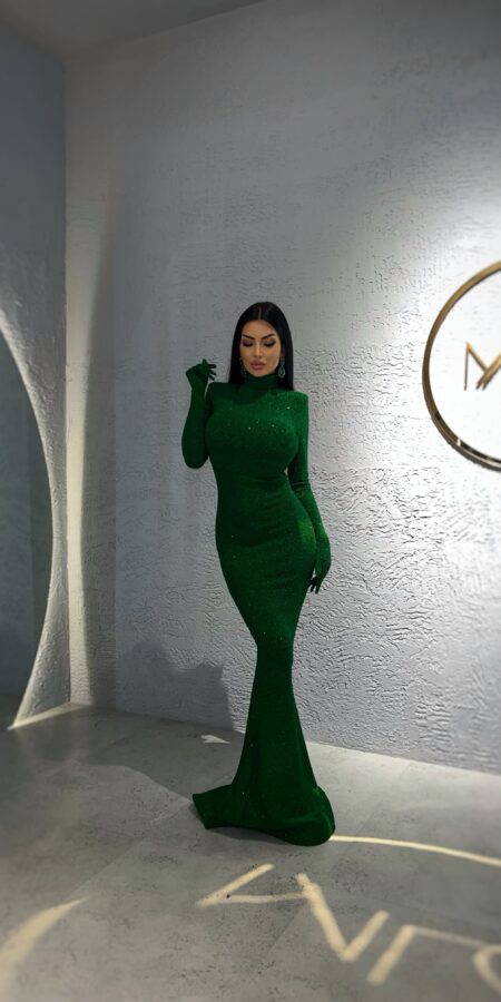 Alternative view of Rochie Mesky verde millionette