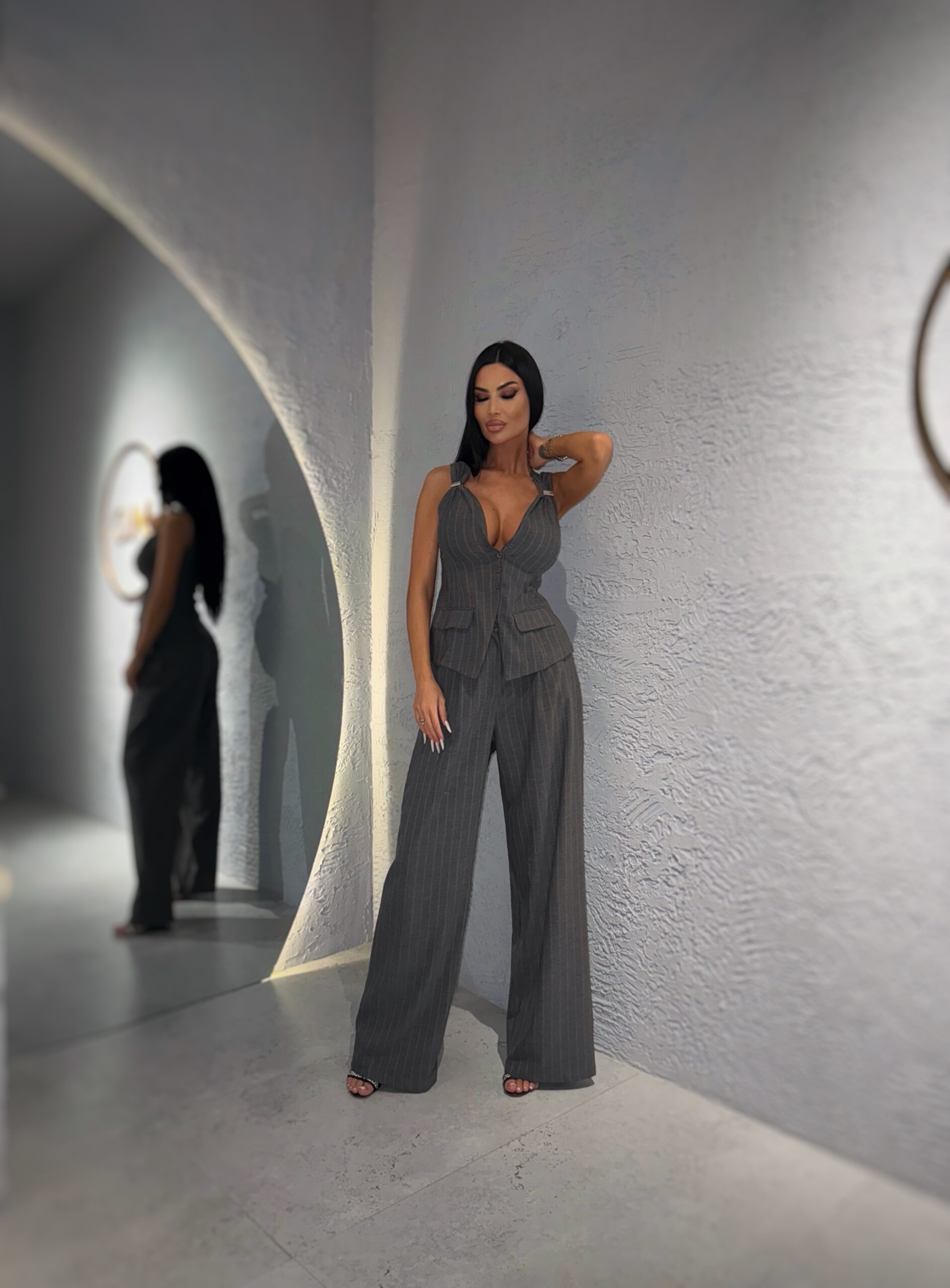 Set GreyStatement 1 Set GreyStatement
